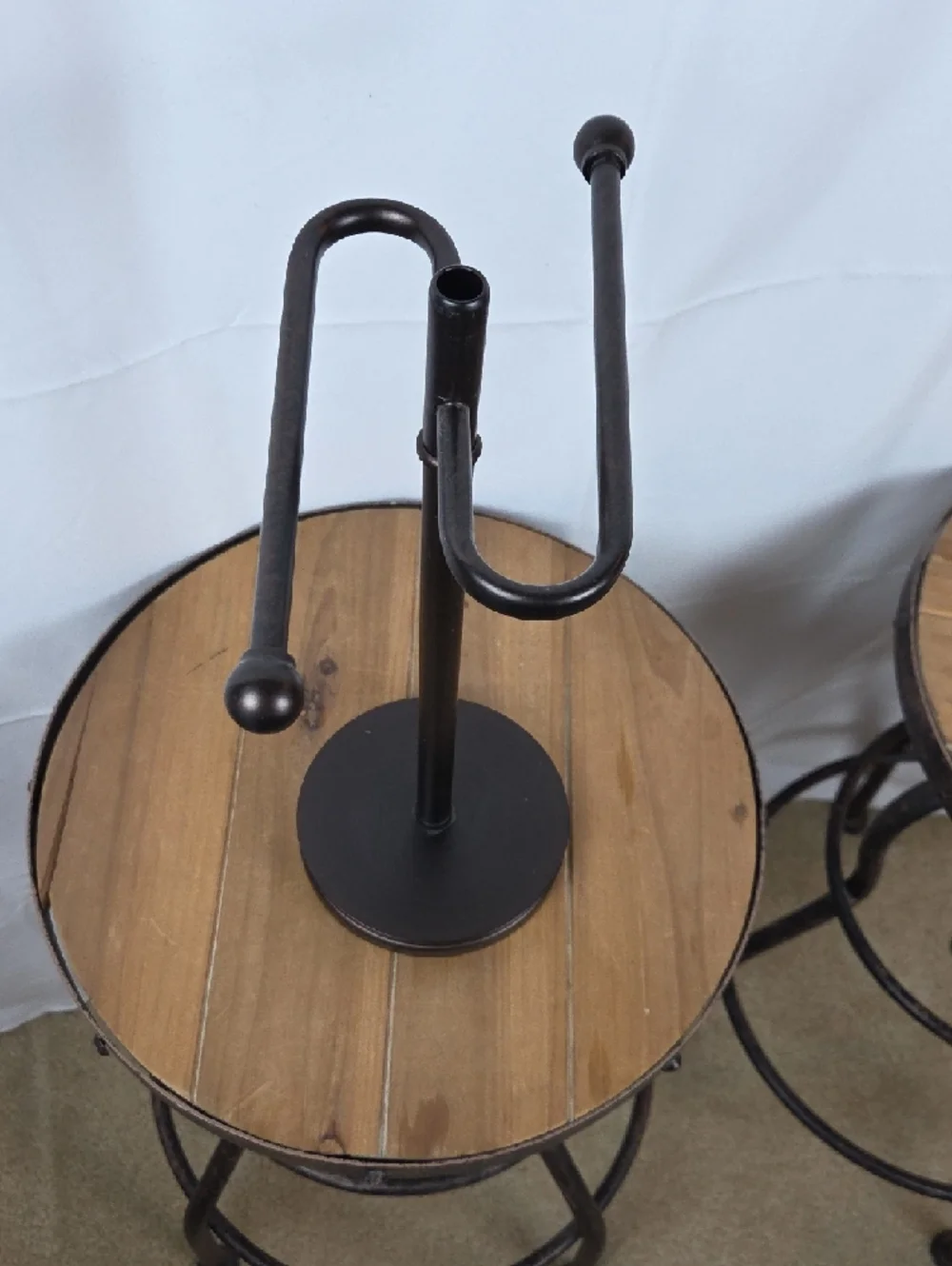 Bronze Metal Countertop Towel Holder Stand